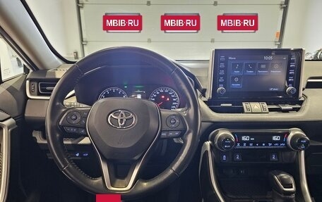 Toyota RAV4, 2019 год, 2 569 000 рублей, 7 фотография