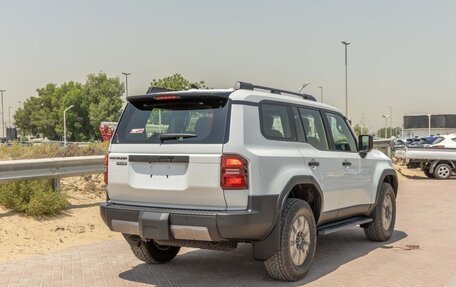 Toyota Land Cruiser Prado, 2025 год, 8 450 000 рублей, 3 фотография