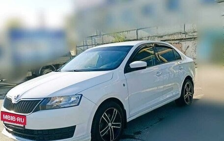 Skoda Rapid I, 2015 год, 1 050 000 рублей, 4 фотография