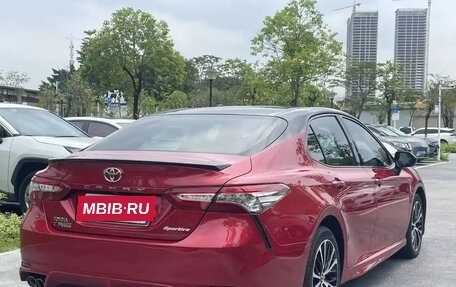 Toyota Camry, 2021 год, 1 950 000 рублей, 5 фотография