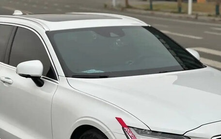 Volvo V60 II, 2021 год, 2 829 955 рублей, 9 фотография