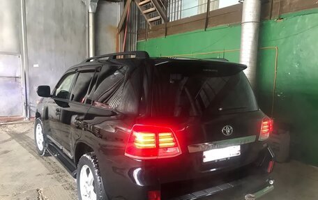 Toyota Land Cruiser 200, 2010 год, 3 400 000 рублей, 7 фотография