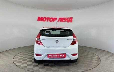 Hyundai Solaris II рестайлинг, 2013 год, 895 000 рублей, 5 фотография