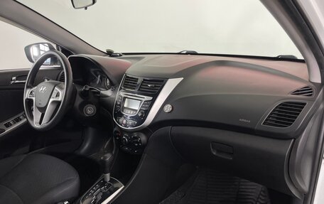 Hyundai Solaris II рестайлинг, 2013 год, 895 000 рублей, 11 фотография