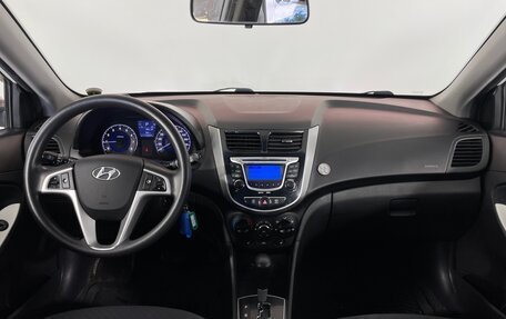 Hyundai Solaris II рестайлинг, 2013 год, 895 000 рублей, 12 фотография