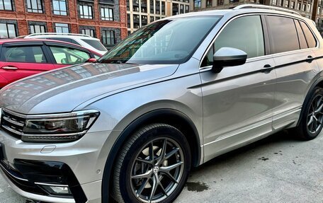 Volkswagen Tiguan II, 2018 год, 3 700 000 рублей, 4 фотография