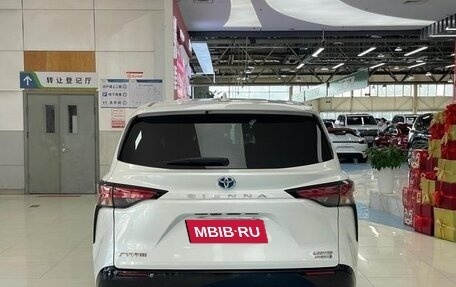 Toyota Sienna, 2022 год, 3 600 334 рублей, 5 фотография