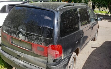 Volkswagen Sharan I рестайлинг, 2001 год, 300 000 рублей, 6 фотография