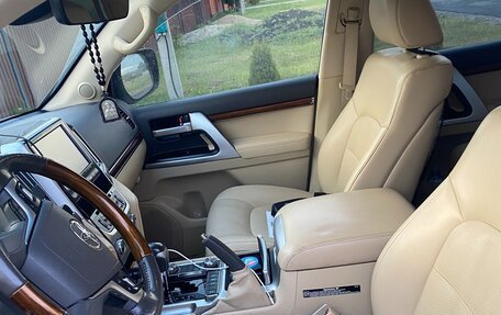 Toyota Land Cruiser 200, 2015 год, 7 000 000 рублей, 4 фотография