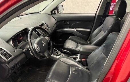 Mitsubishi Outlander III рестайлинг 3, 2008 год, 799 000 рублей, 7 фотография