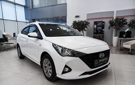 Hyundai Solaris II рестайлинг, 2021 год, 1 665 000 рублей, 7 фотография
