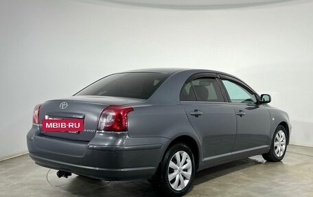 Toyota Avensis III рестайлинг, 2005 год, 710 000 рублей, 4 фотография