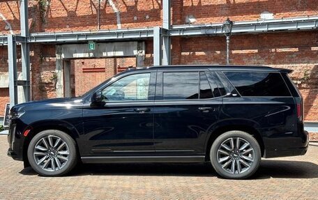 Cadillac Escalade V, 2022 год, 14 700 000 рублей, 3 фотография