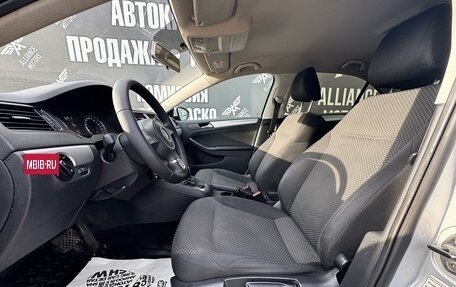 Volkswagen Jetta VI, 2012 год, 1 090 000 рублей, 10 фотография