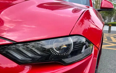 Ford Mustang VI рестайлинг, 2020 год, 2 900 000 рублей, 5 фотография