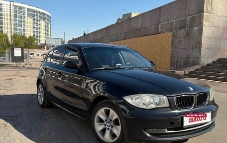 BMW 1 серия, 2008 год, 720 000 рублей, 2 фотография