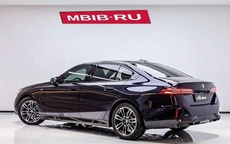 BMW 5 серия, 2024 год, 5 725 000 рублей, 5 фотография