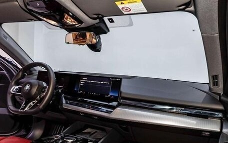 BMW 5 серия, 2024 год, 5 725 000 рублей, 14 фотография