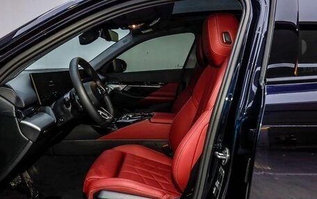 BMW 5 серия, 2024 год, 5 725 000 рублей, 13 фотография