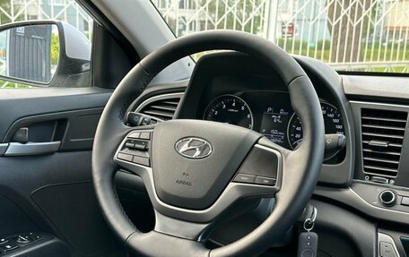 Hyundai Elantra VI рестайлинг, 2017 год, 1 399 000 рублей, 12 фотография