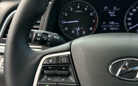 Hyundai Elantra VI рестайлинг, 2017 год, 1 399 000 рублей, 15 фотография