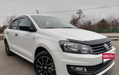 Volkswagen Polo VI (EU Market), 2017 год, 1 535 000 рублей, 2 фотография