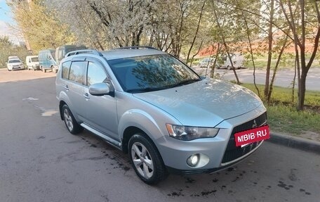 Mitsubishi Outlander III рестайлинг 3, 2011 год, 1 200 000 рублей, 3 фотография