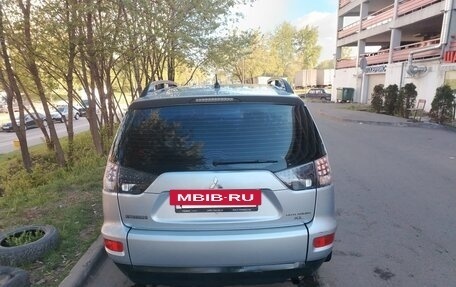 Mitsubishi Outlander III рестайлинг 3, 2011 год, 1 200 000 рублей, 7 фотография