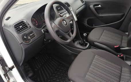 Volkswagen Polo VI (EU Market), 2017 год, 1 535 000 рублей, 10 фотография