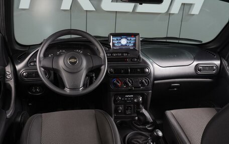 Chevrolet Niva I рестайлинг, 2019 год, 939 000 рублей, 6 фотография