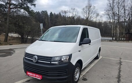 Volkswagen Transporter T6 рестайлинг, 2019 год, 2 890 000 рублей, 2 фотография