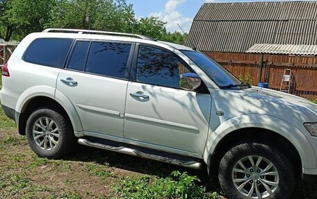 Mitsubishi Pajero Sport II рестайлинг, 2015 год, 1 800 000 рублей, 5 фотография