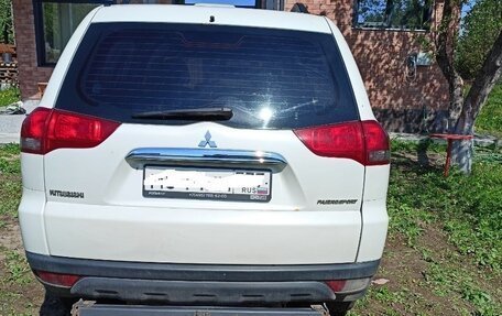 Mitsubishi Pajero Sport II рестайлинг, 2015 год, 1 800 000 рублей, 7 фотография