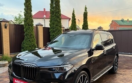 BMW X7, 2021 год, 9 300 000 рублей, 3 фотография