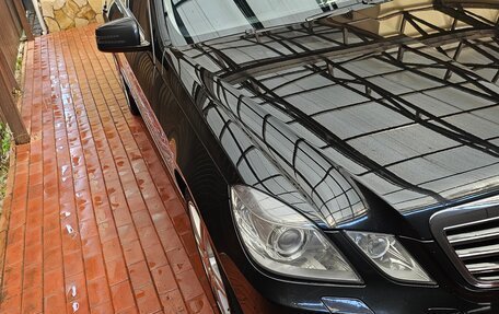 Mercedes-Benz E-Класс, 2010 год, 1 650 000 рублей, 2 фотография