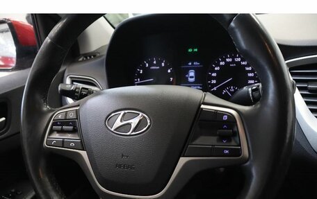 Hyundai Solaris II рестайлинг, 2017 год, 994 000 рублей, 8 фотография