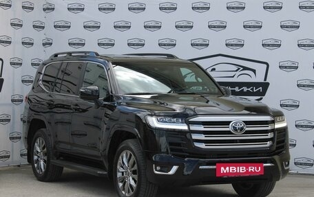 Toyota Land Cruiser, 2023 год, 12 400 000 рублей, 4 фотография