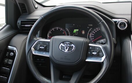 Toyota Land Cruiser, 2023 год, 12 400 000 рублей, 17 фотография