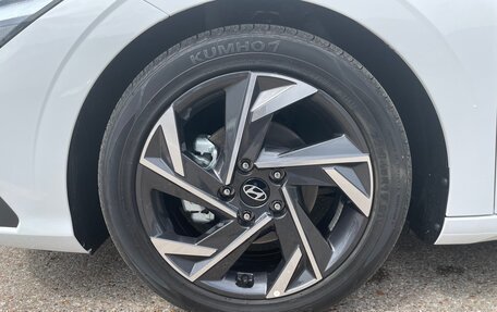 Hyundai Elantra, 2023 год, 2 290 000 рублей, 7 фотография