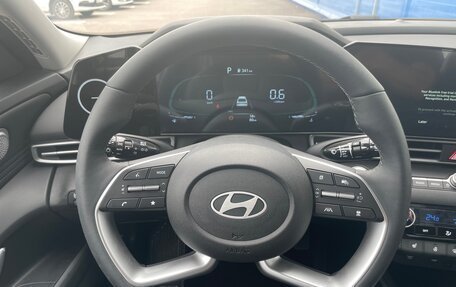 Hyundai Elantra, 2023 год, 2 290 000 рублей, 14 фотография
