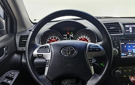 Toyota Highlander III, 2011 год, 1 765 000 рублей, 11 фотография