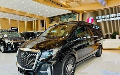 Mercedes-Benz V-Класс, 2021 год, 5 760 000 рублей, 3 фотография