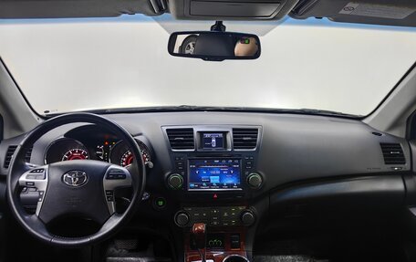 Toyota Highlander III, 2011 год, 1 765 000 рублей, 12 фотография