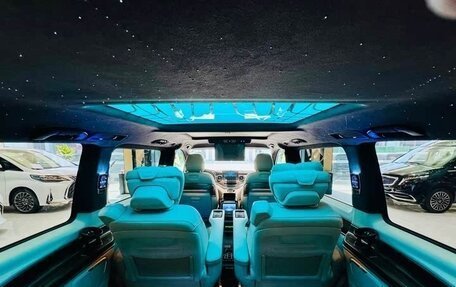 Mercedes-Benz V-Класс, 2021 год, 5 760 000 рублей, 10 фотография