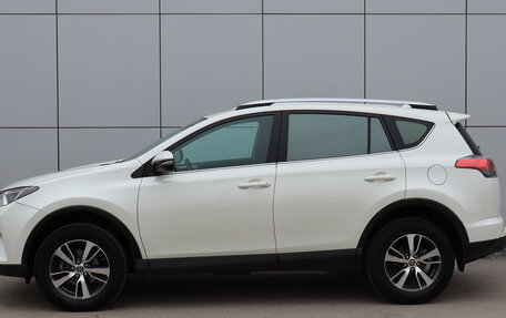 Toyota RAV4, 2017 год, 2 600 000 рублей, 2 фотография