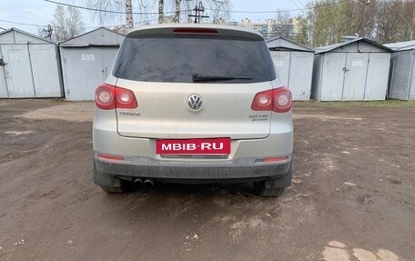Volkswagen Tiguan I, 2011 год, 1 000 000 рублей, 3 фотография