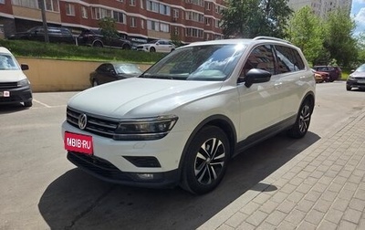 Volkswagen Tiguan II, 2019 год, 2 050 000 рублей, 1 фотография