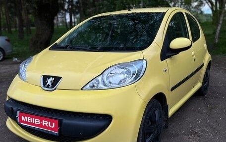 Peugeot 107 I рестайлинг, 2007 год, 280 000 рублей, 1 фотография