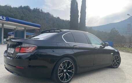 BMW 5 серия, 2010 год, 1 900 000 рублей, 2 фотография