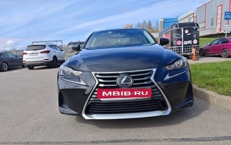 Lexus IS III, 2018 год, 2 300 000 рублей, 2 фотография